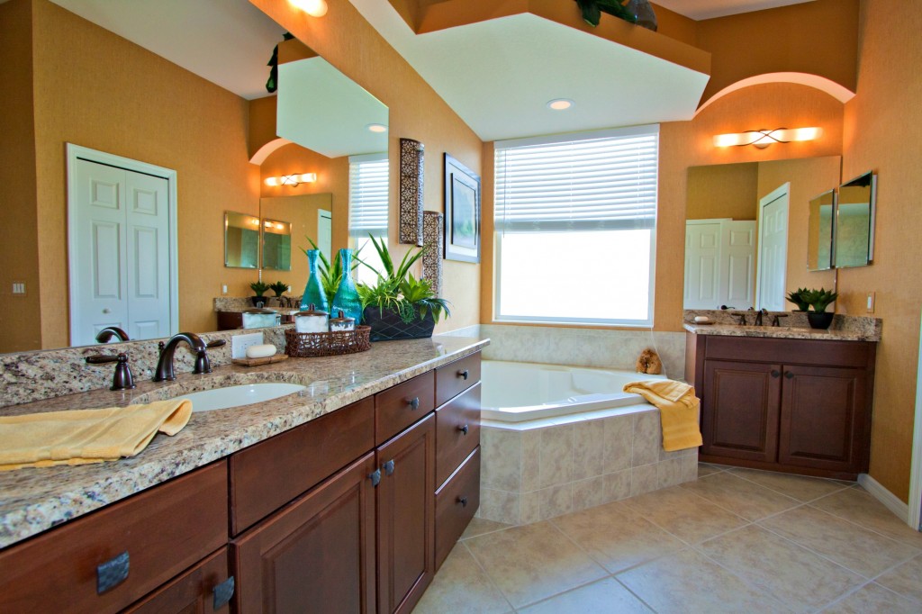 Medallion Home at Stonewalk Preserve in Venice - Master Bathroom