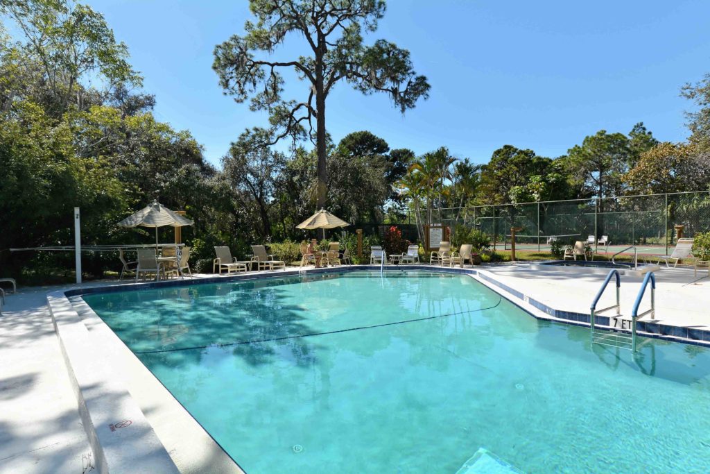 Pine Bay Forest in Bradenton Pool