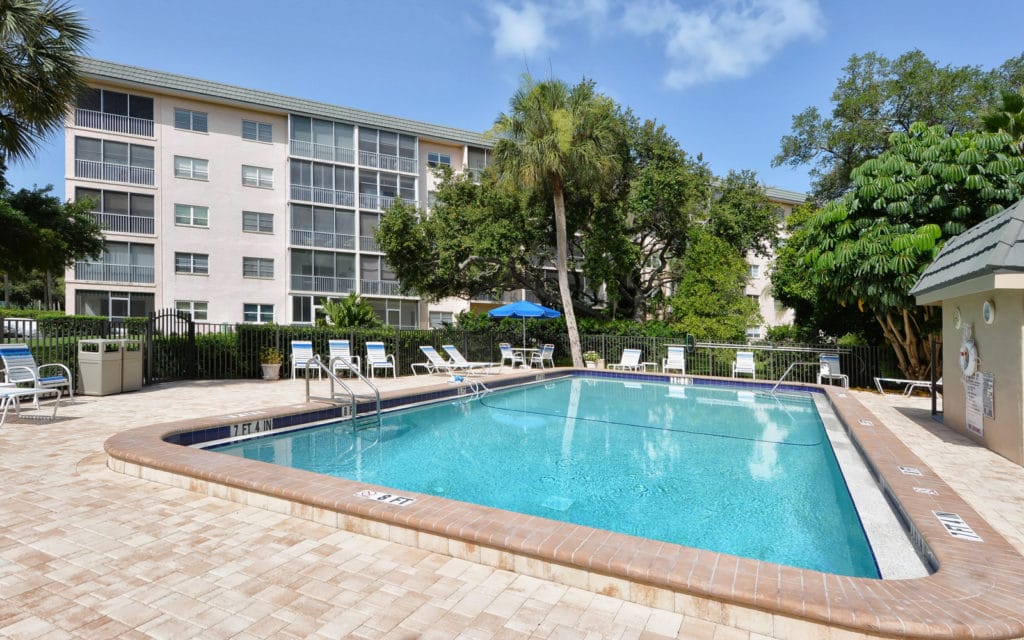 Bay Tree Club in Siesta Key Pool