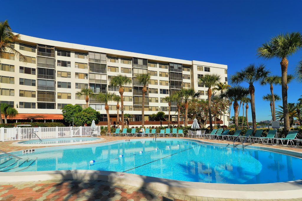 Harbor Towers in Siesta Key Pool 2