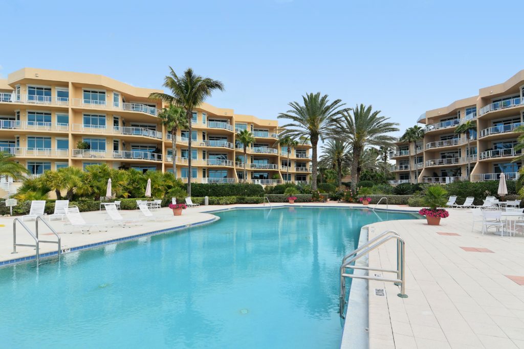 Villa Di Lancia in Longboat Key Condos for Sale