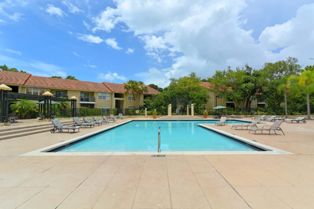 Vintage Grand on Palmer Ranch Pool