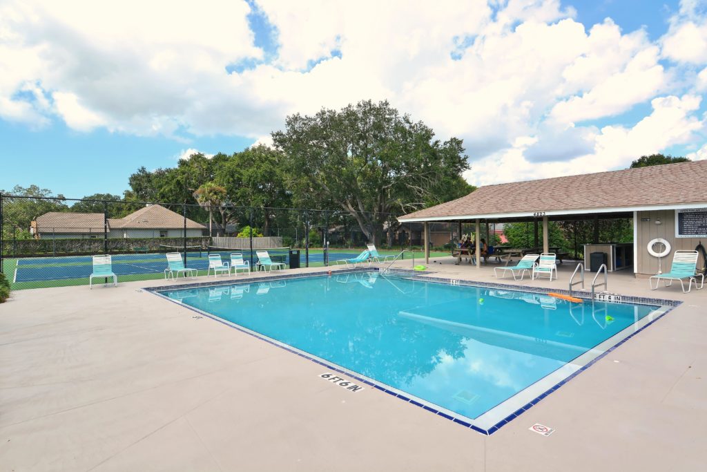 Country Oaks in Sarasota Community Pool