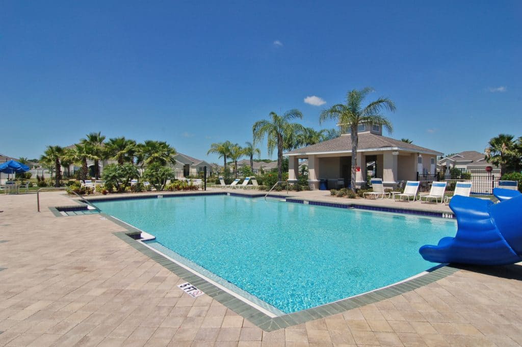 Barrington Ridge in Bradenton Pool 1