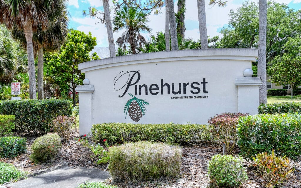 Pinehurst Estates Sarasota Palm Aire Homes for Sale